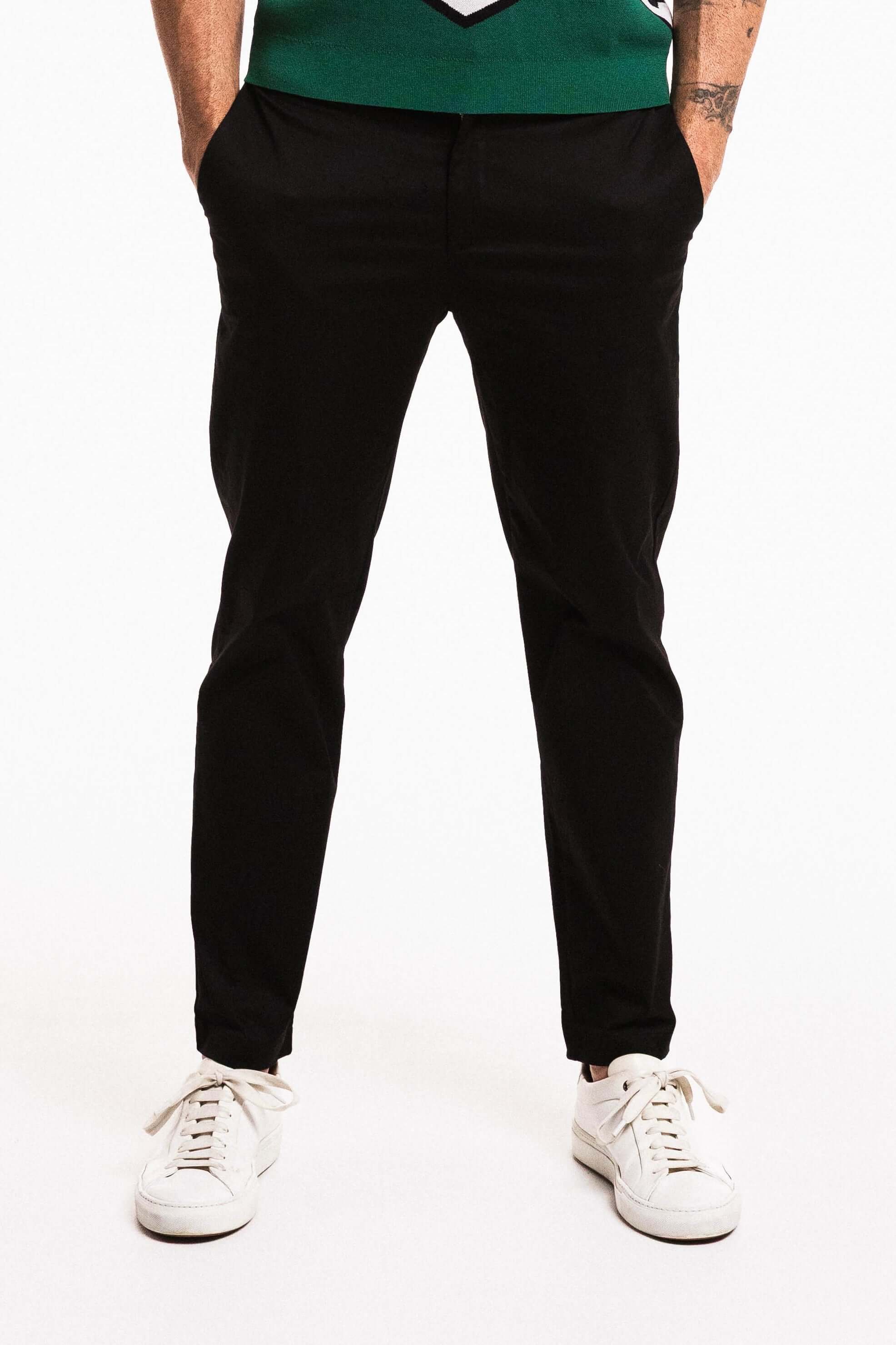 SEAM Tailored Cotton Trouser in Obsidian, close-up of straight-leg tailored fit and cotton fabric